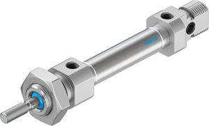 22AP1E85.jpg