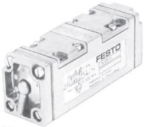 22AP077E.jpg